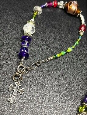 B6103 Art Glass Bead Charm Bracelet Sterling Silver Cross ALT Unique 7.5-8"